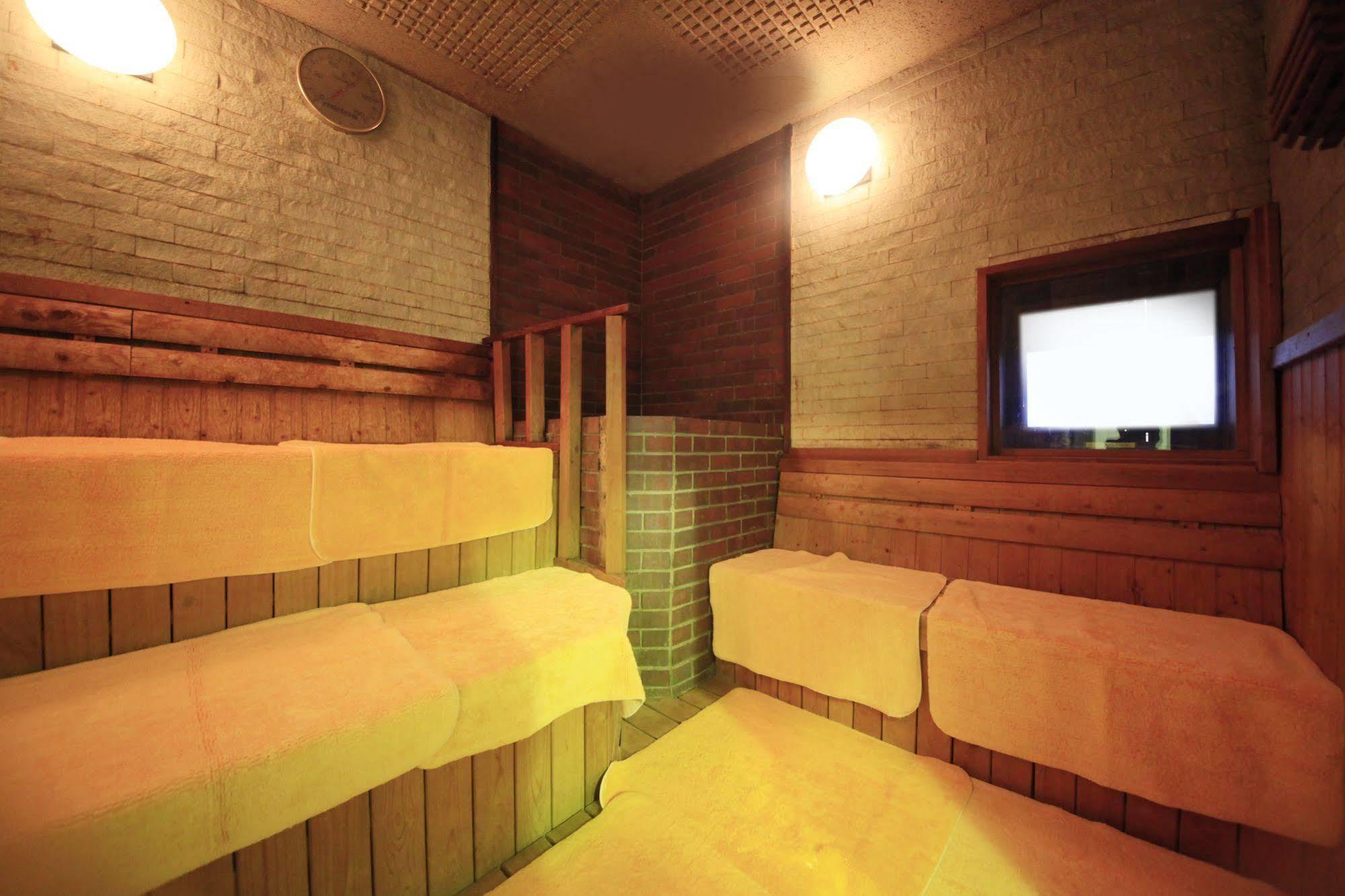 Ueno Station Hostel Oriental Ⅲ Tōkyō Extérieur photo